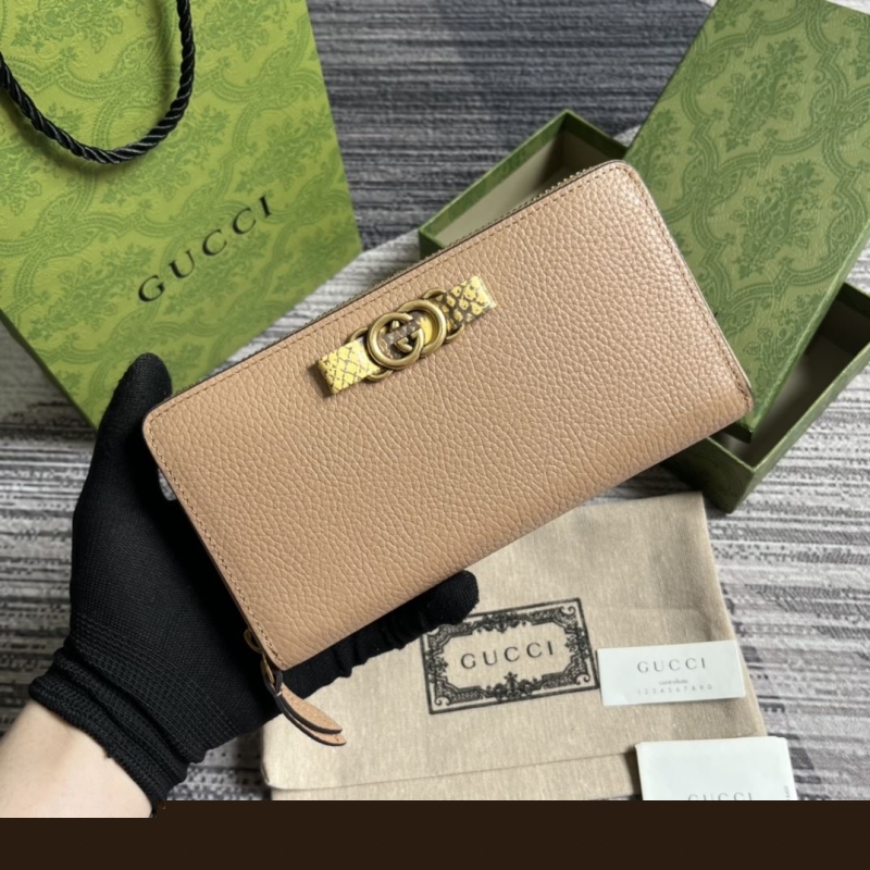 G*u*i wallets & purse